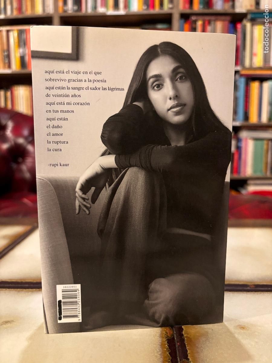 Libros de segunda mano: Otras maneras de usar la boca. Rupi Kaur. - Foto 2
