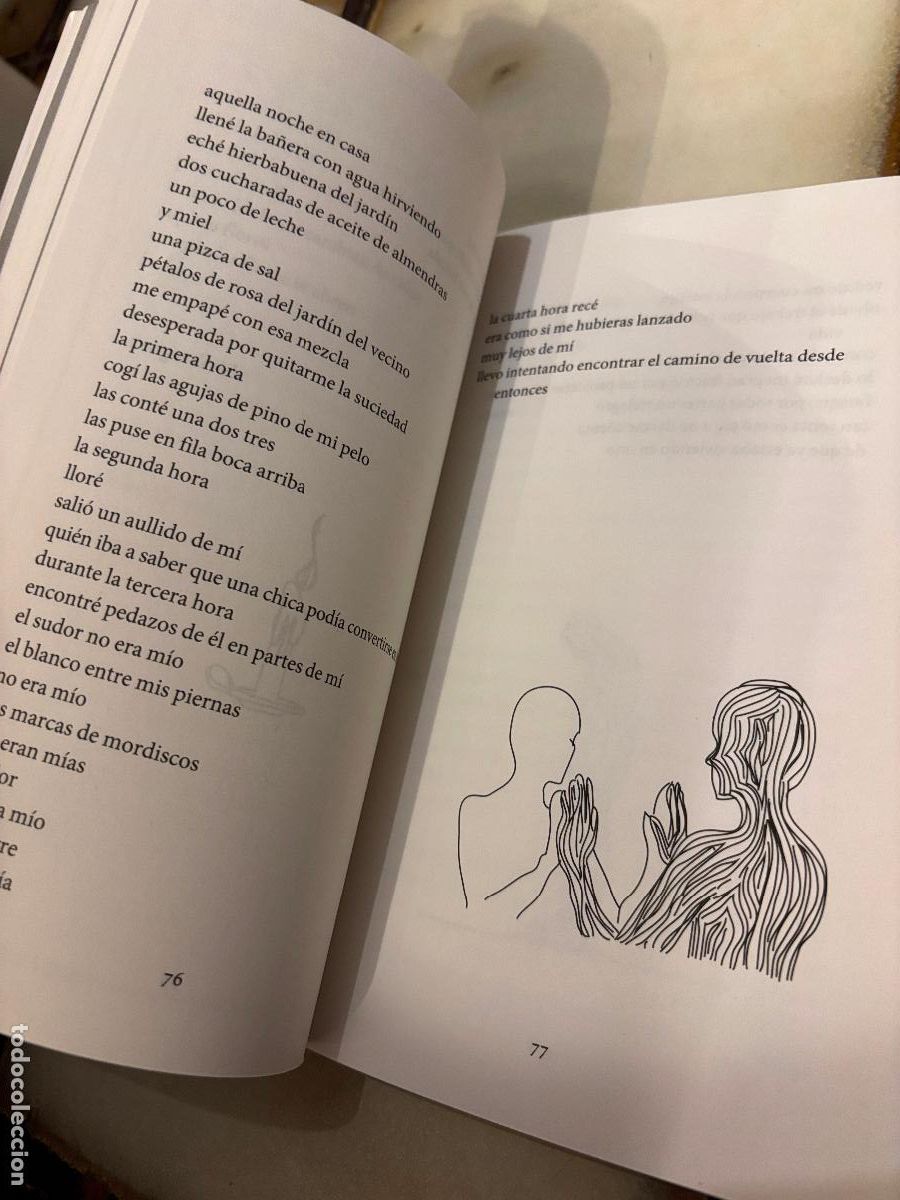 Libros de segunda mano: El sol y sus flores. Rupi Kaur. - Foto 4