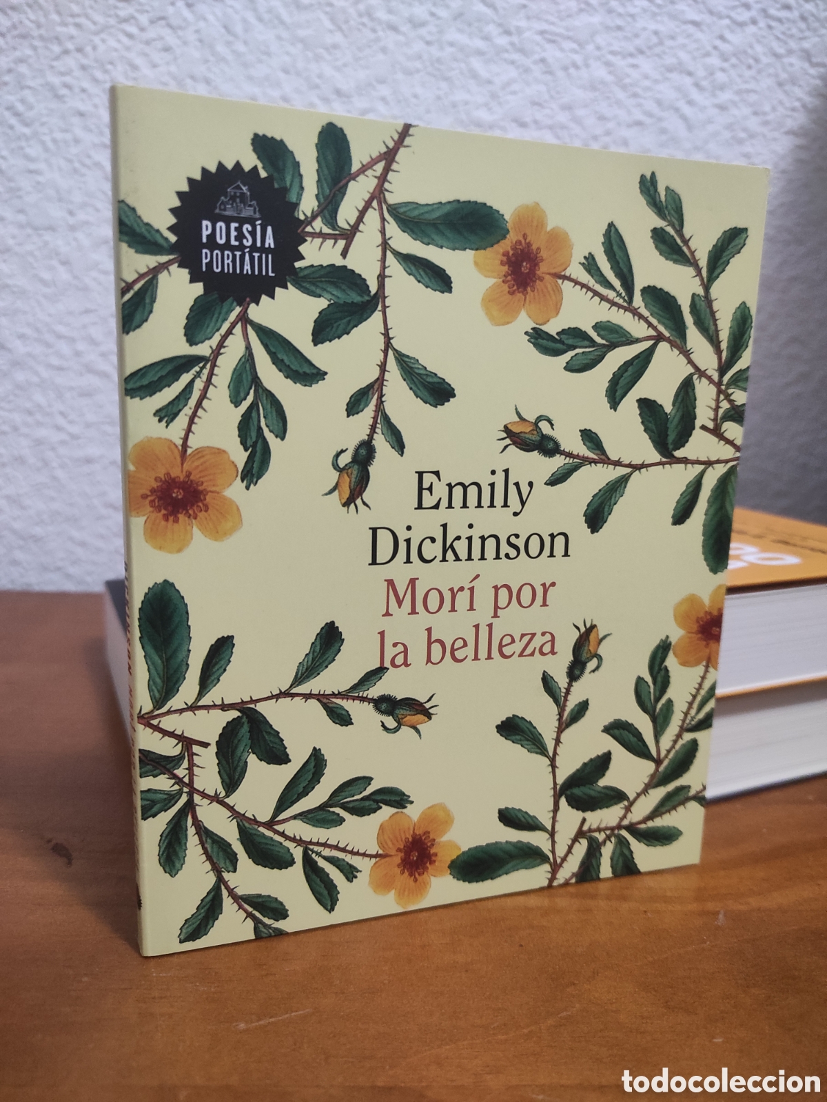 Libros de segunda mano: Mor&iacute; por la belleza - Dickinson, Emily (PEDIDO MINIMO 10&euro;)