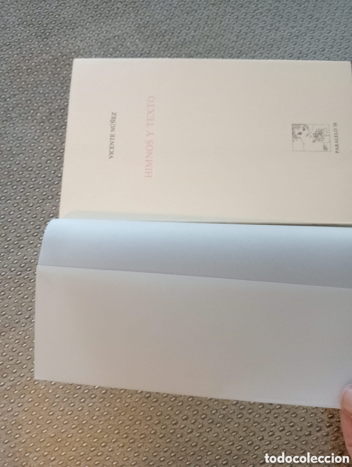 Libros de segunda mano: Himnos y textos / Vicente N&uacute;&ntilde;ez. Primera edici&oacute;n
