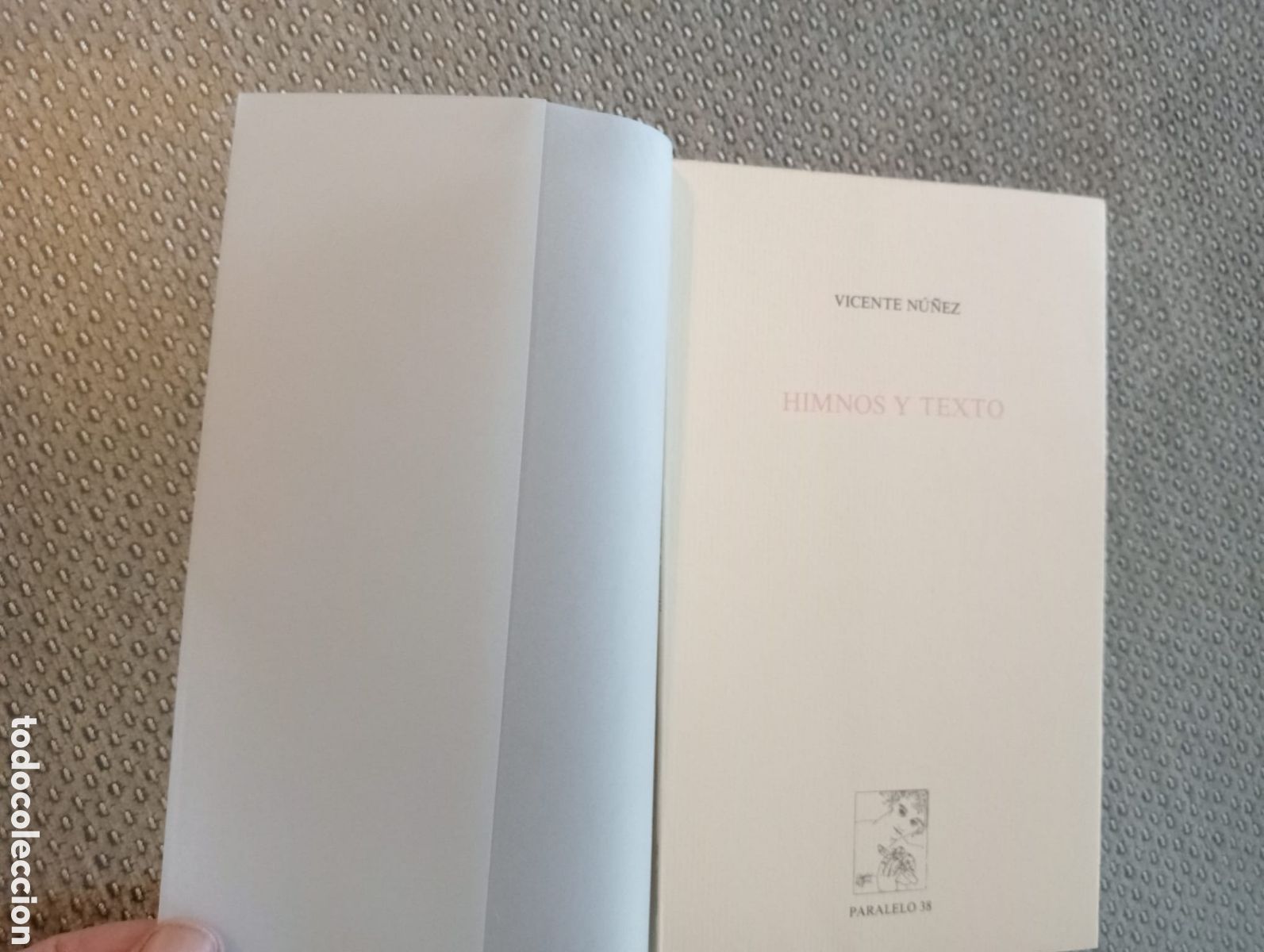 Libros de segunda mano: Himnos y textos / Vicente N&uacute;&ntilde;ez. Primera edici&oacute;n