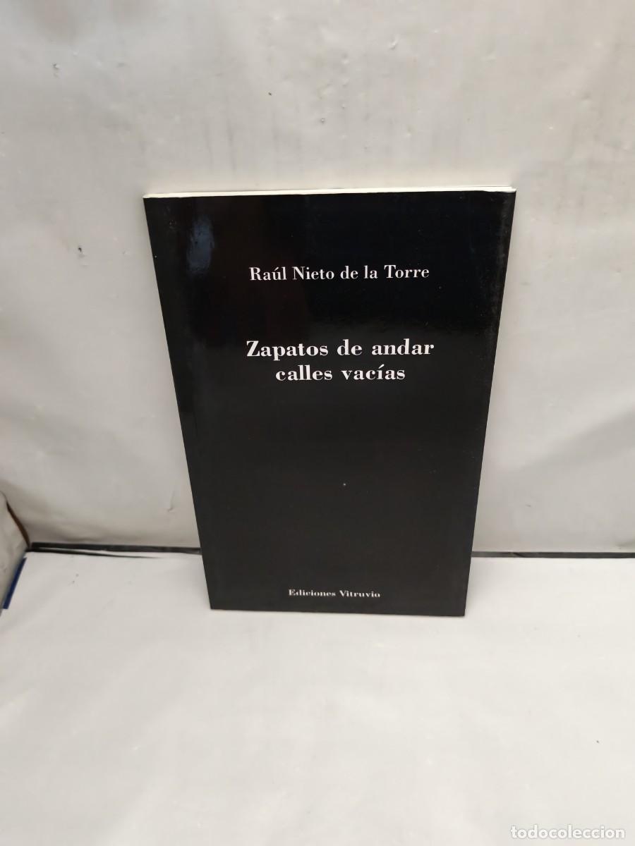 Libri di seconda mano: Zapatos de andar calles vac&iacute;as (Colecci&oacute;n: Ba&ntilde;os del Carmen)