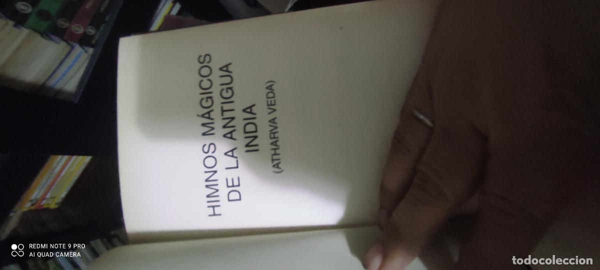 Libros de segunda mano: Himnos m&aacute;gicos de la antigua India. Trad. Fernando Tola/ - AN&Oacute;NIMO