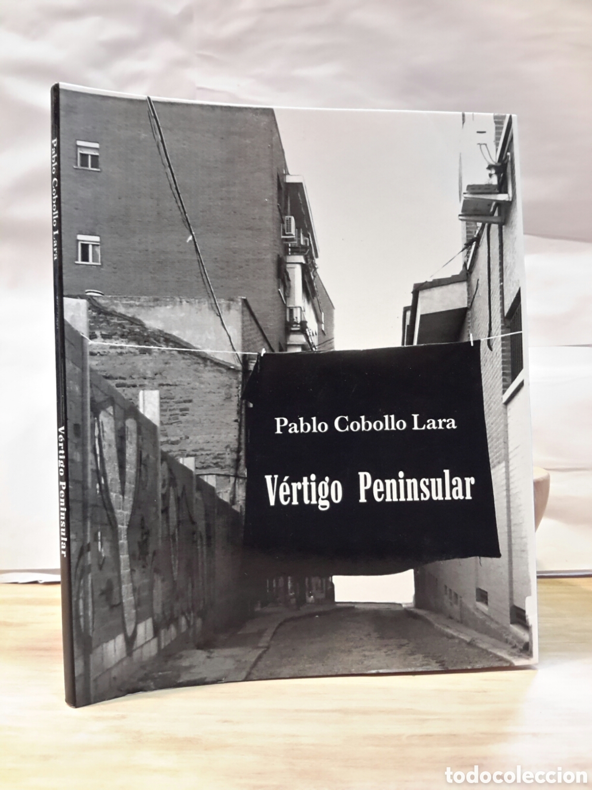 Livros em segunda m&atilde;o: Pablo Cobollo Lara. Vertigo Peninsular.