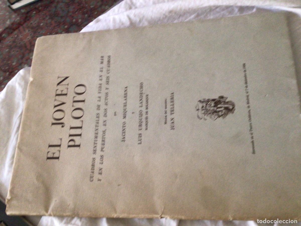 Libros de segunda mano: Interesante dedicatoria y firma, El joven piloto