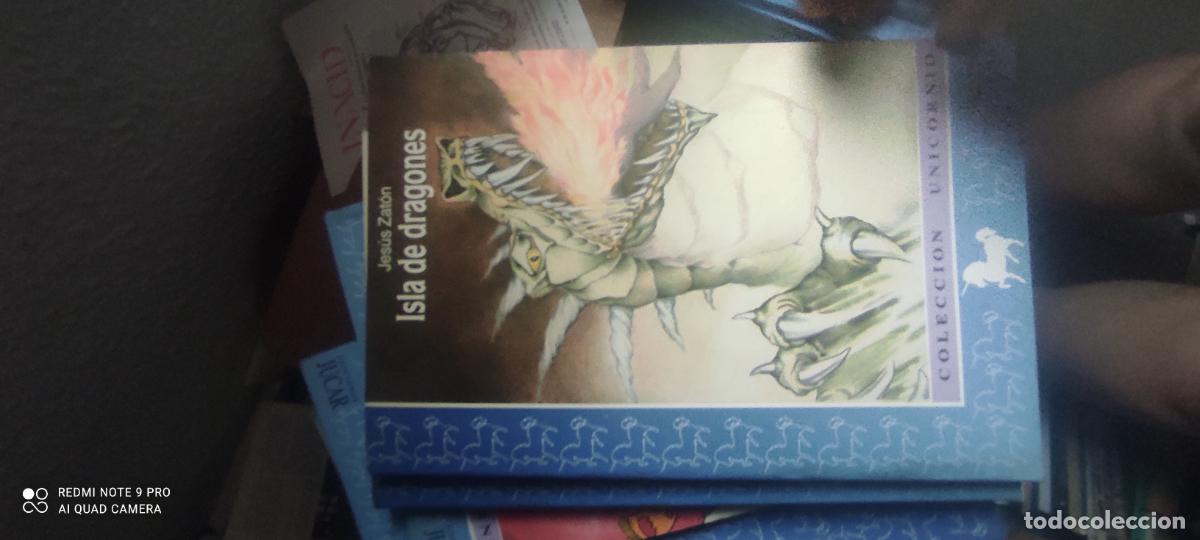 Libros de segunda mano: Isla de dragones - Madrid, J&uacute;car, Colecc. Unicornio n&ordm; 34, 1990. 18x11 cm. 100 p. R&uacute;stica.