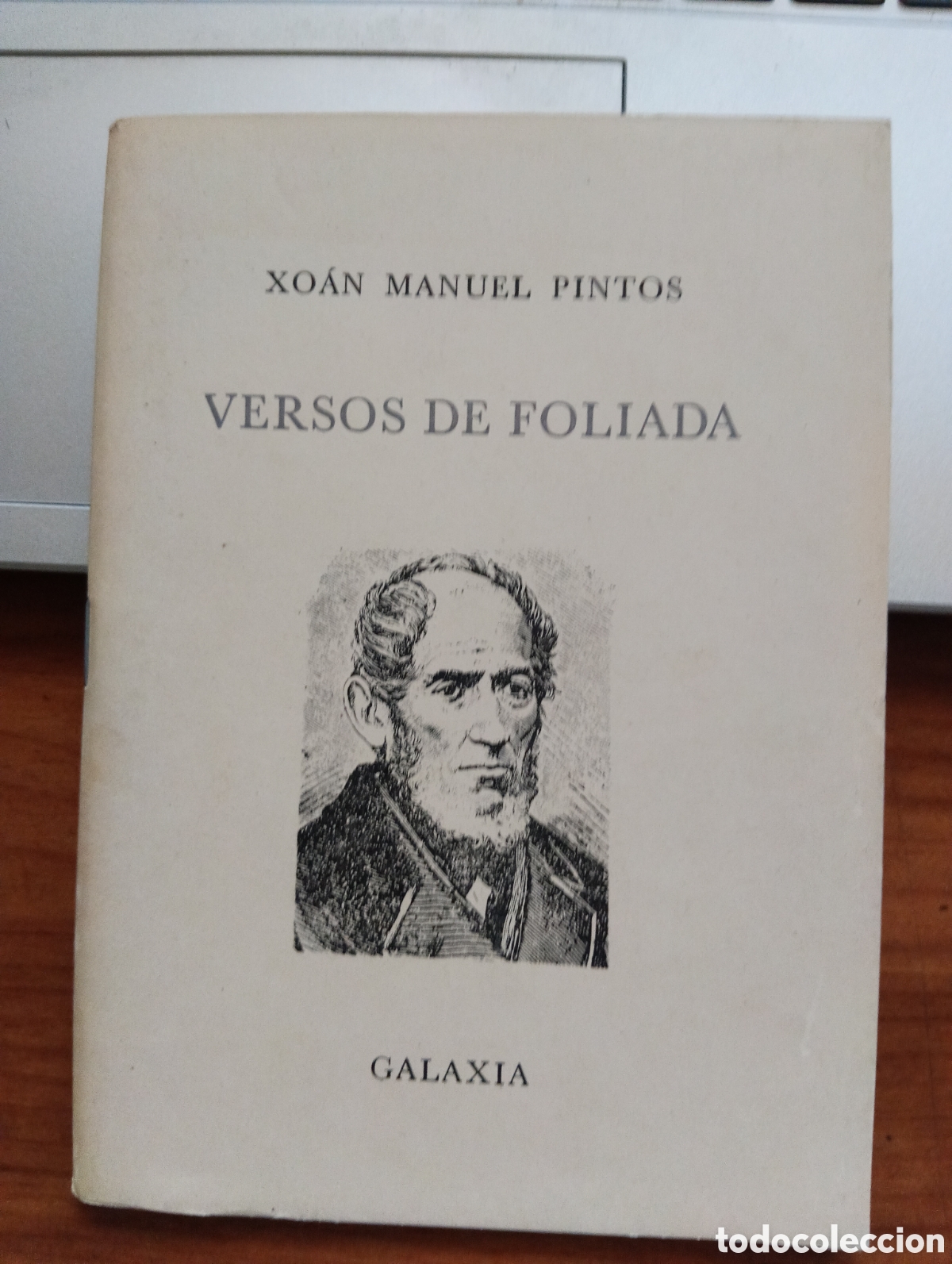 Libros de segunda mano: Versos de Foliada, Xo&aacute;n Manuel Pintos,