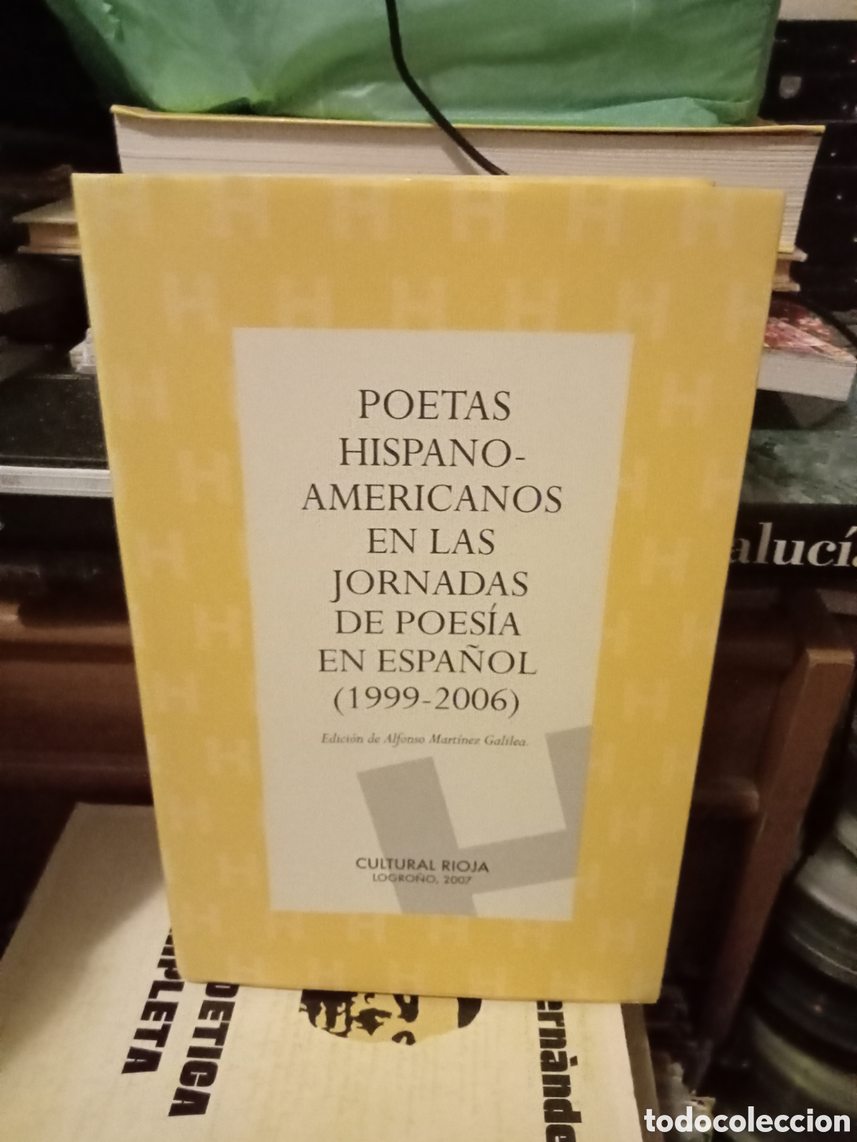 Libros de segunda mano: Poetas hispano -.americanos... Logro&ntilde;o 2008