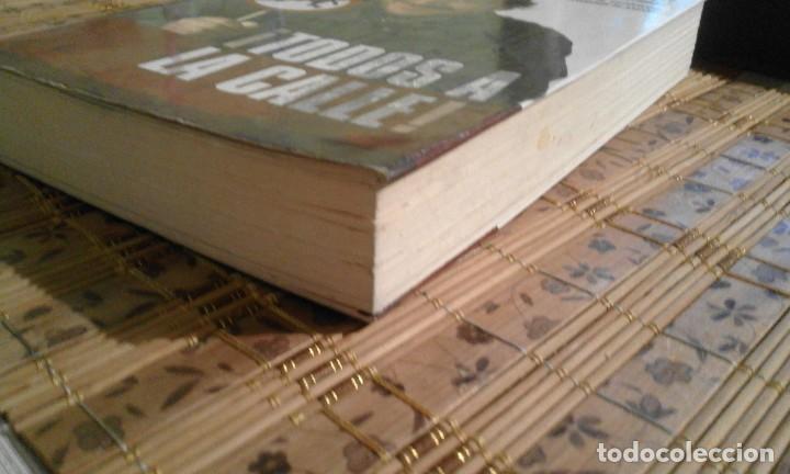 Libros de segunda mano: &iexcl;Todos a la calle! - Michael Moore - Foto 3