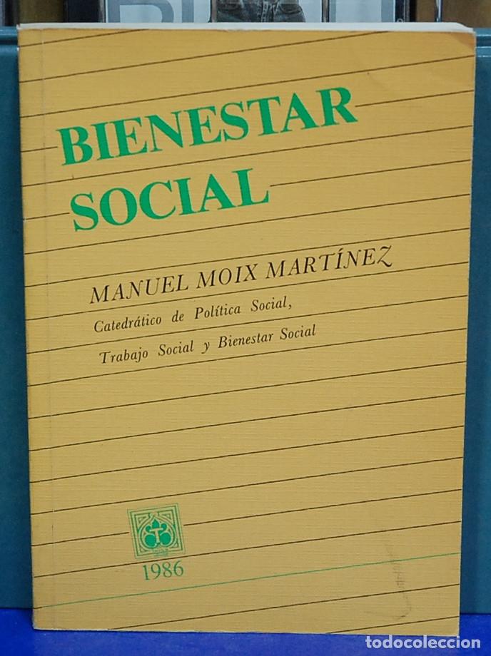 Libros de segunda mano: Bienestar social. Manuel Moix Martinez - Foto 1