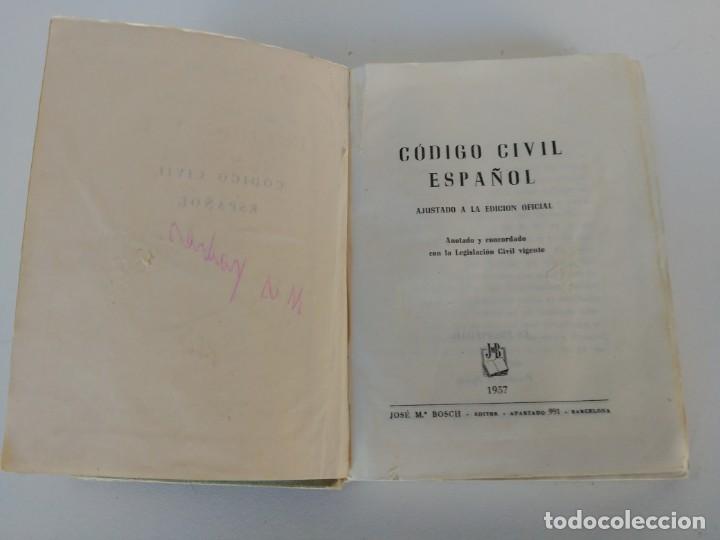 Libros de segunda mano: Libro c&oacute;digo civil espa&ntilde;ol, 1957 - Foto 2