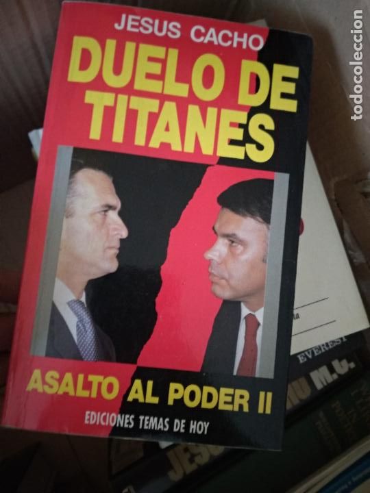 Libros de segunda mano: Duelo de titanes - Jes&uacute;s Cacho - Foto 1