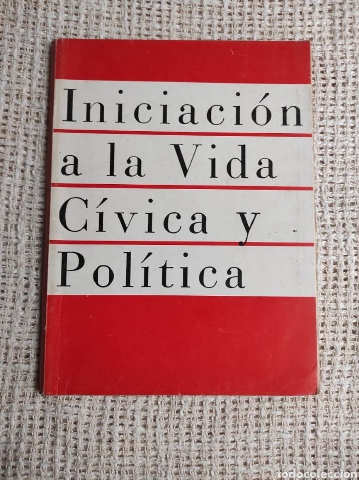 Second hand books: INICIACI&Oacute;N A LA VIDA C&Iacute;VICA Y POL&Iacute;TICA