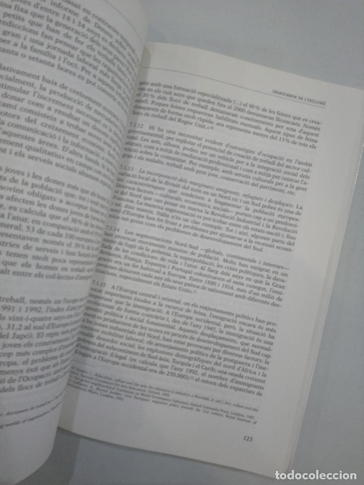 Libros de segunda mano: V.A. - Des dels marges - Foto 3