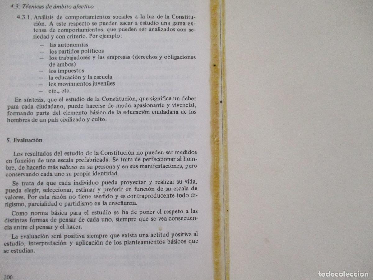 Libros de segunda mano: CONSTITUCI&Oacute;N ESPA&Ntilde;OLA COMENTADA / E. S&Aacute;NCHEZ GOYANES 1989 - Foto 3