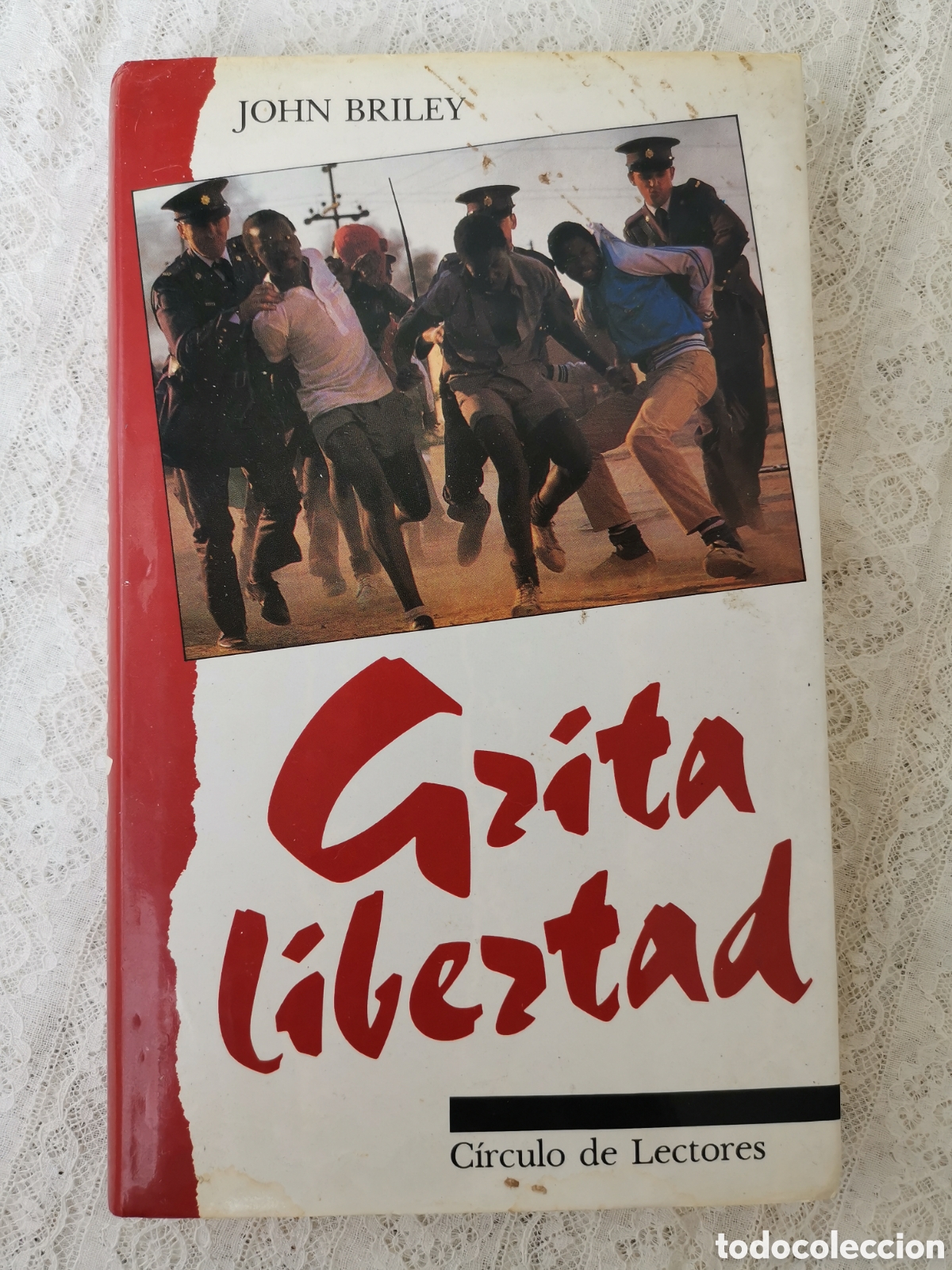 LIBRO GRITA LIBERTAD