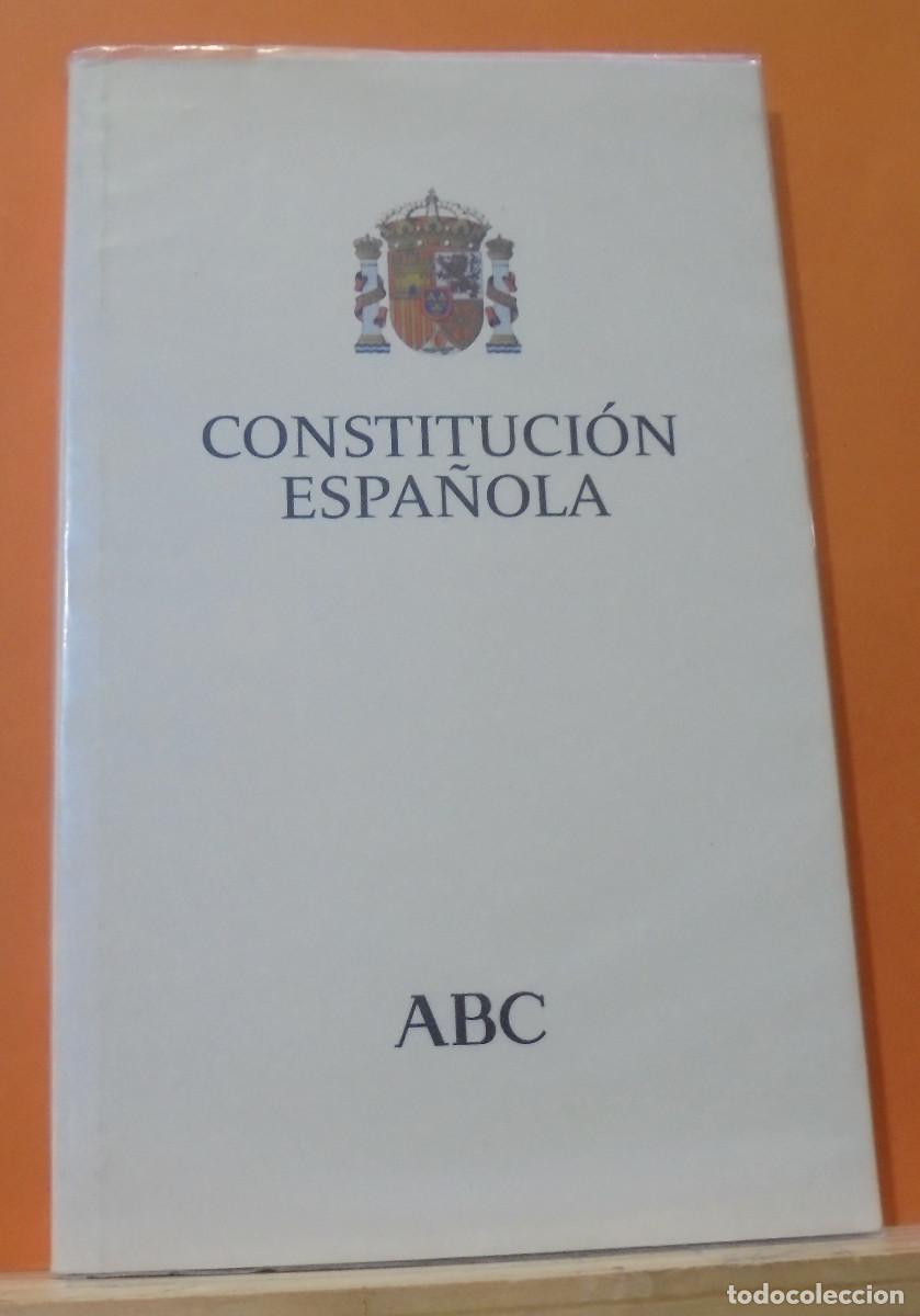 Libros de segunda mano: Constituci&oacute;n espa&ntilde;ola - Foto 1