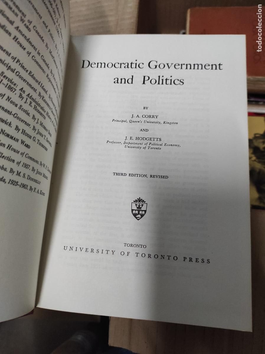 Libros de segunda mano: Democratic Government and Politics. CORRY, J. A.