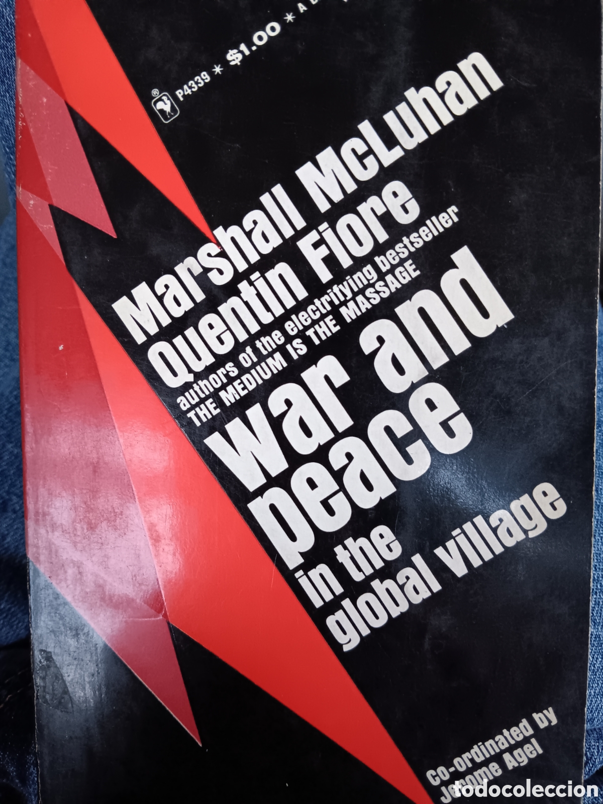 Gebrauchte B&uuml;cher: M. McLuhan, Q. Fiore. War and peace in the global village
