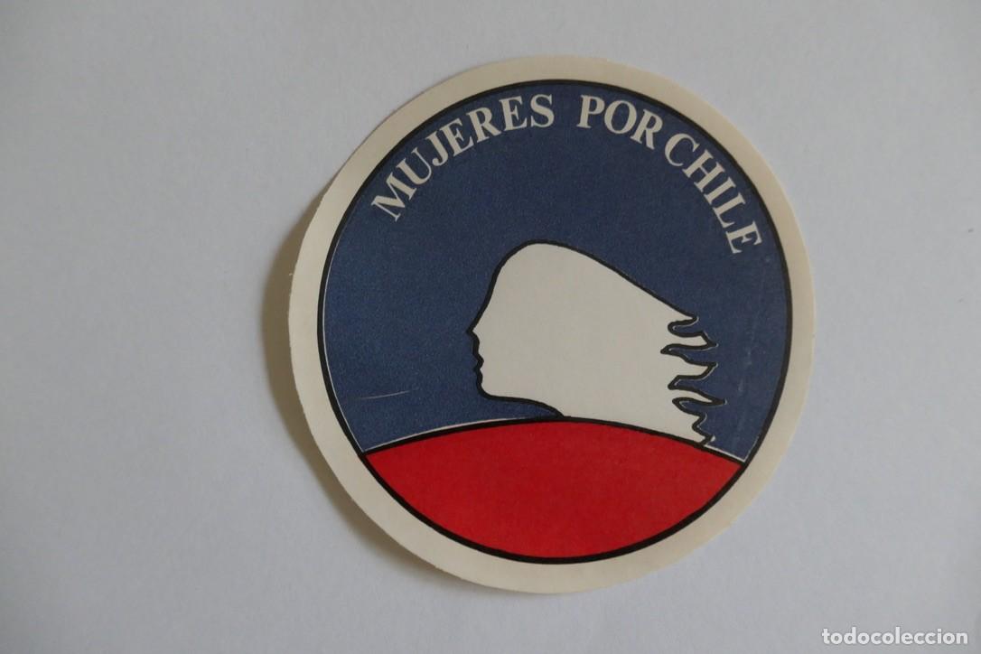 Gebrauchte B&uuml;cher: 2 ADHESIVOS pegatina mujeres por chile, contra la dictadura de Pinochet, final a&ntilde;os 70