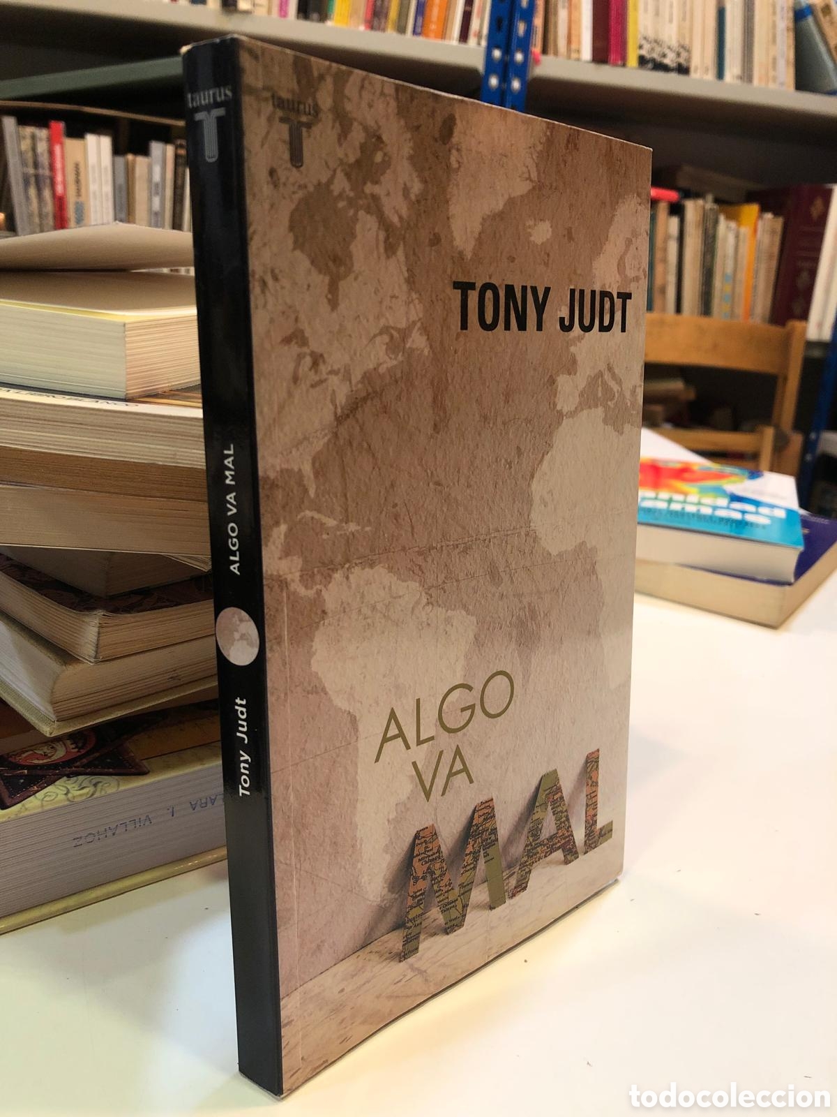 Libros de segunda mano: Algo va mal - Tony Judt