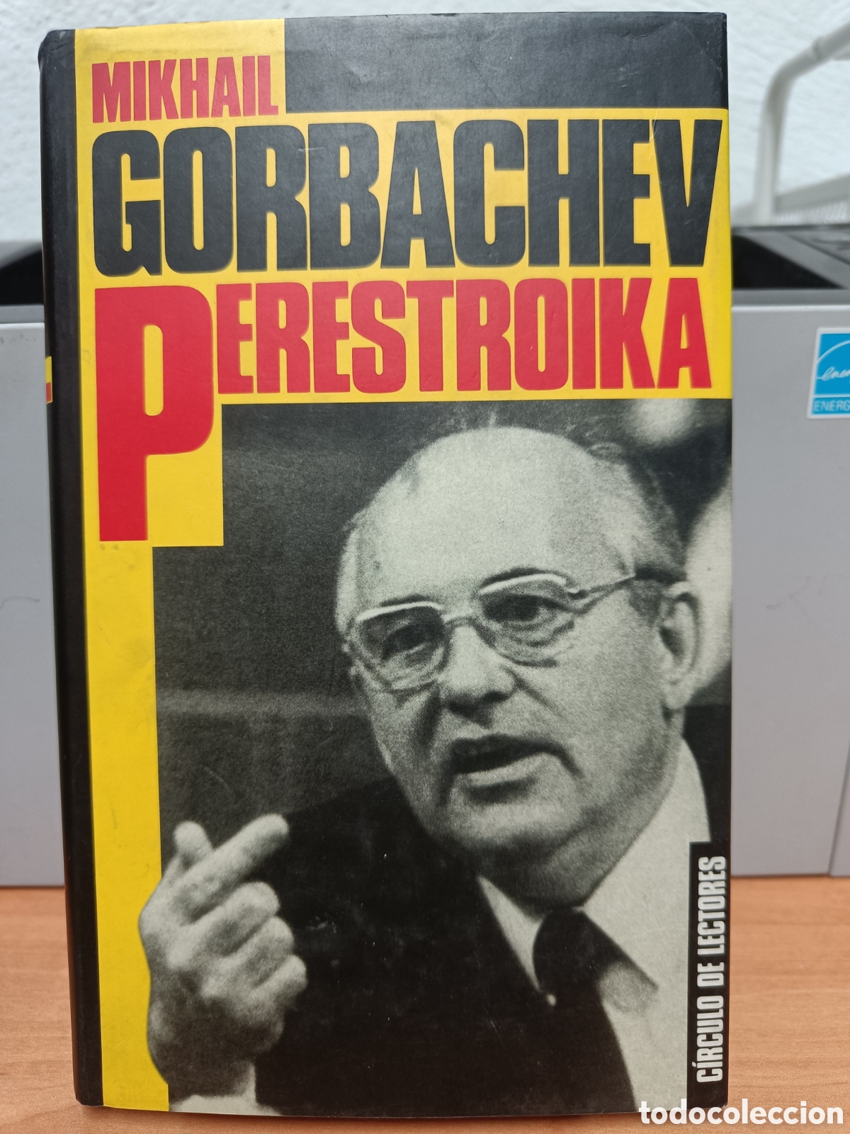 Libros de segunda mano: MIKHAIL GORBACHEV. PERESTROIKA. - Foto 1