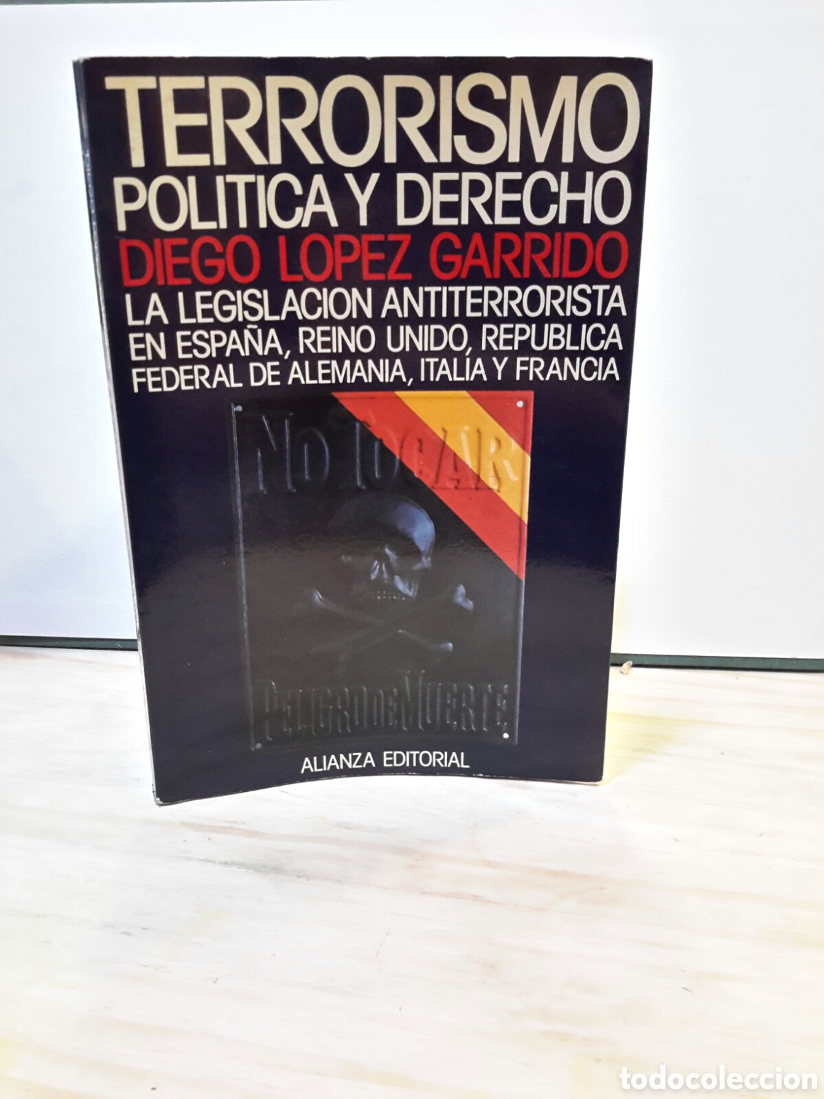 Livres d'occasion: Terrorismo politica y derecho