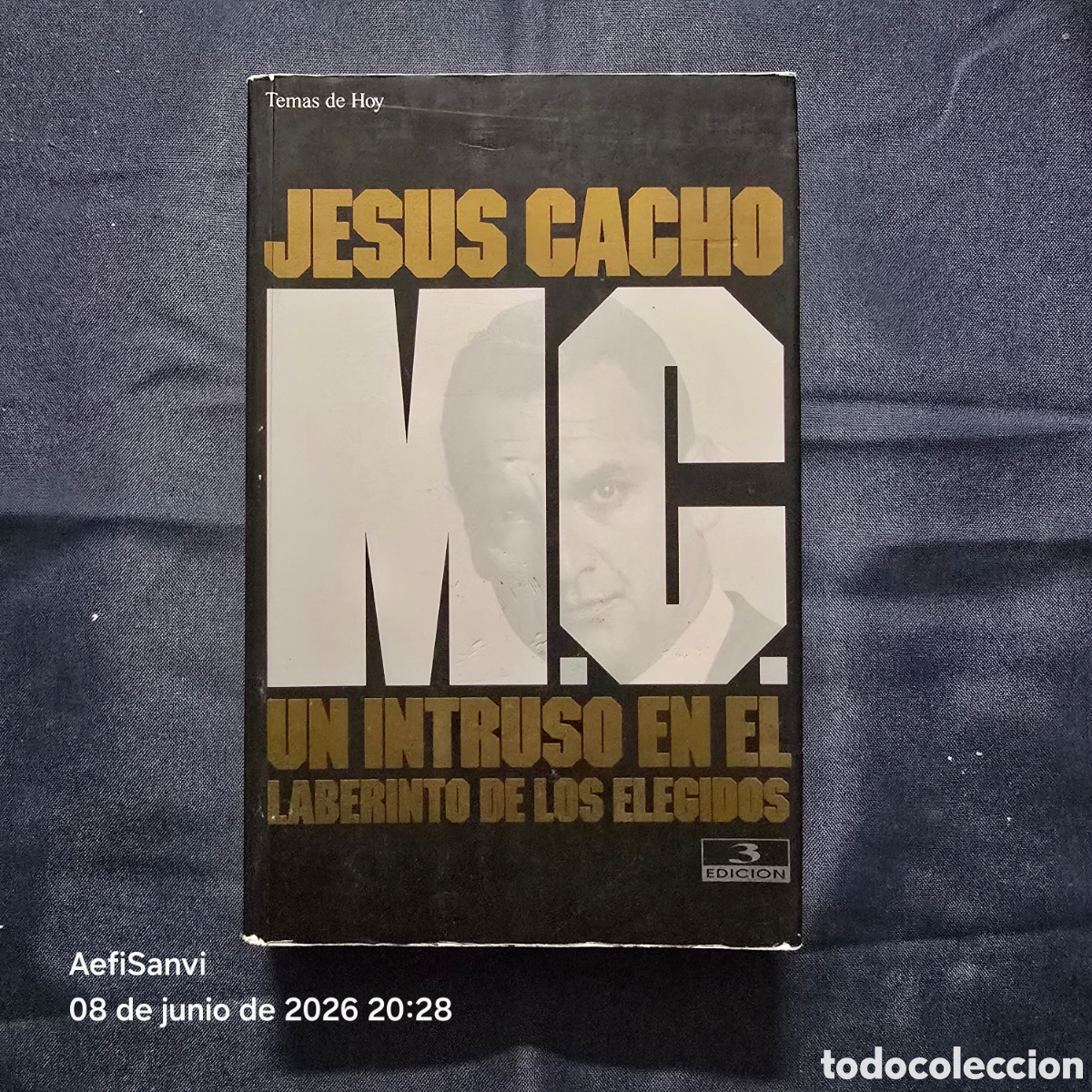 Libros de segunda mano: M.C. UN INTRUSO EN EL LABERINTO DE LOS ELEGIDOS (JES&Uacute;S CACHO) (TEMAS DE HOY)