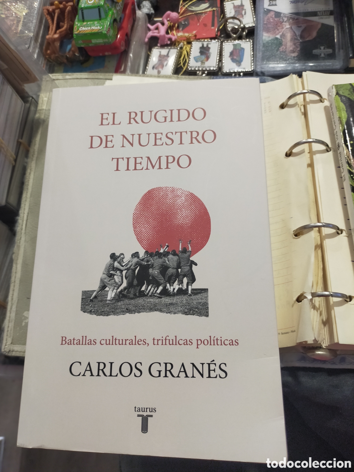 Libros de segunda mano: EL RUGIDO DE NUESTRO TIEMPO CARLOS GRANES TAURUS COMO NUEVO