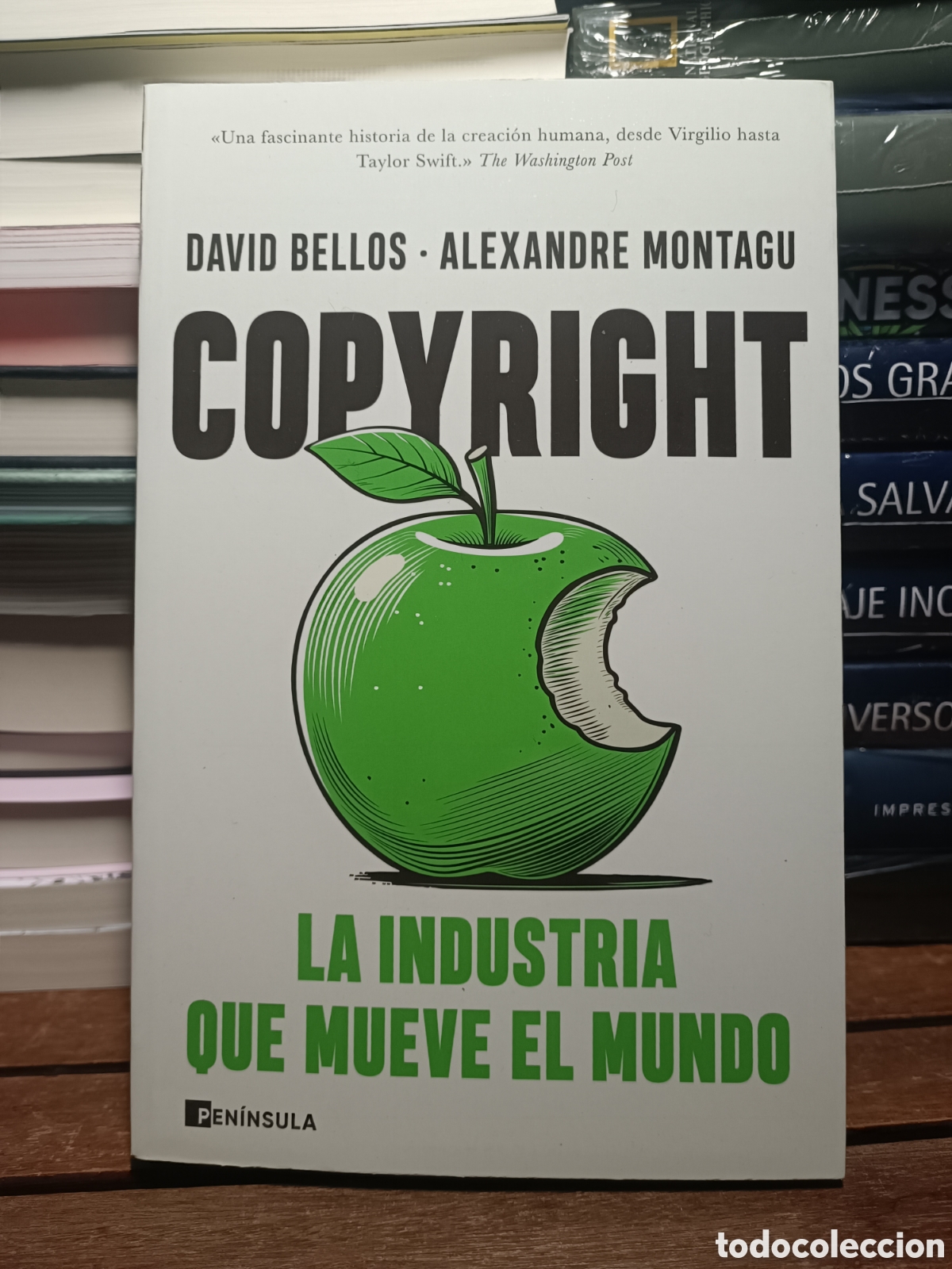 Libros de segunda mano: Copyright La industria que mueve el mundo David Bellos Alexandre Montagu Febrero 2025 pen&iacute;nsula