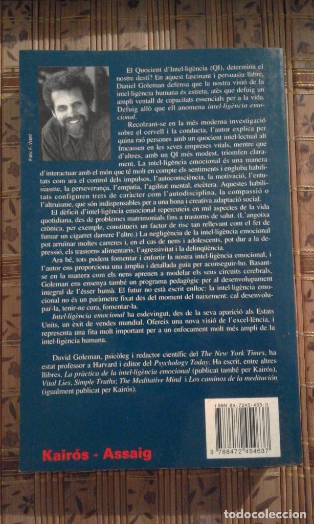 Libros de segunda mano: Intel&middot;lig&egrave;ncia emocional - Daniel Goleman - en catal&agrave; - Foto 2