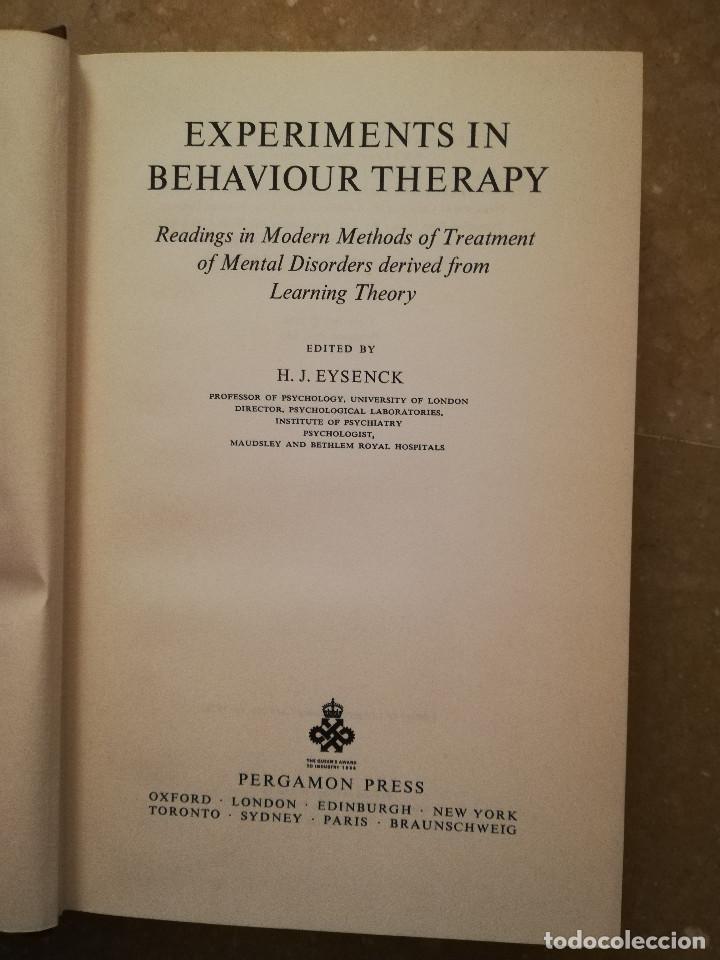 Libros de segunda mano: EXPERIMENTS IN BEHAVIOUR THERAPY (EDITED BY H. J. EYSENCK) PERGAMON - Foto 2