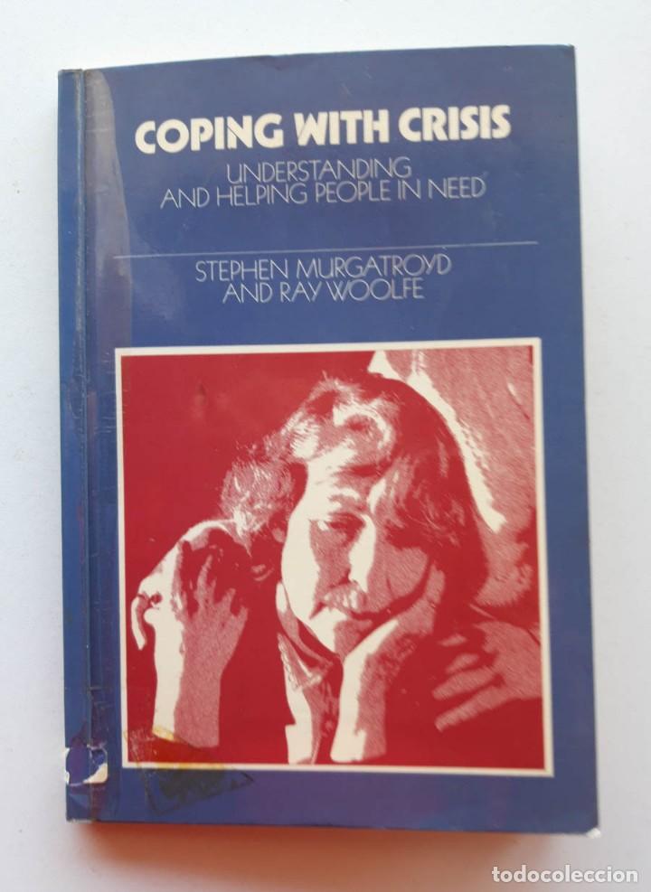 Libros de segunda mano: Coping with Crisis, Stephen Murgatroyd - Foto 1