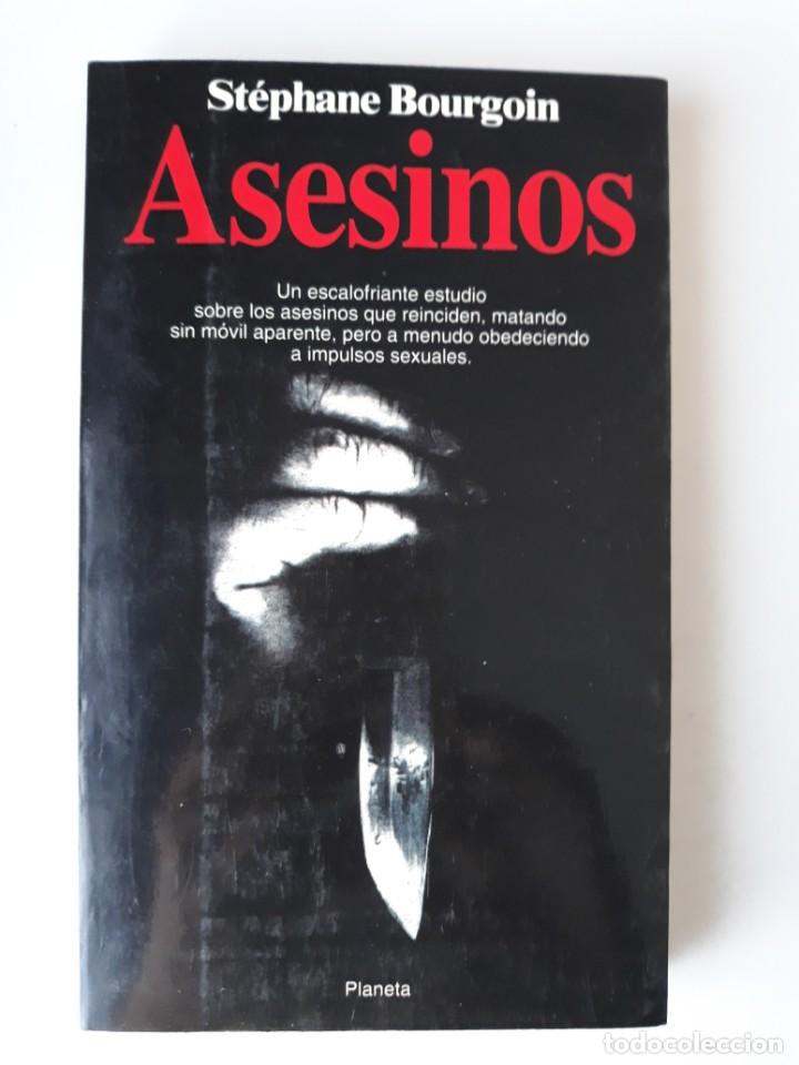 Libros de segunda mano: ASESINOS - ST&Eacute;PHANE BOURGOIN - Foto 1