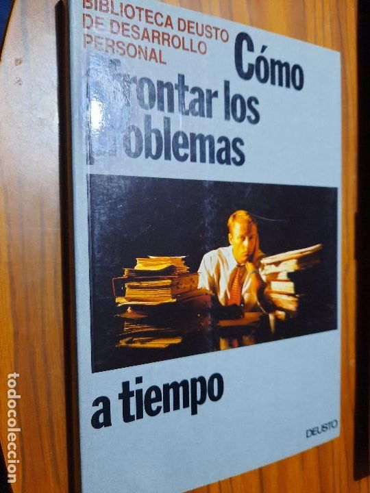 Libros de segunda mano: COMO AFRONTAR LOS PROBLEMAS. DEUSTO. R&Uacute;STICA. BUEN ESTADO - Foto 1