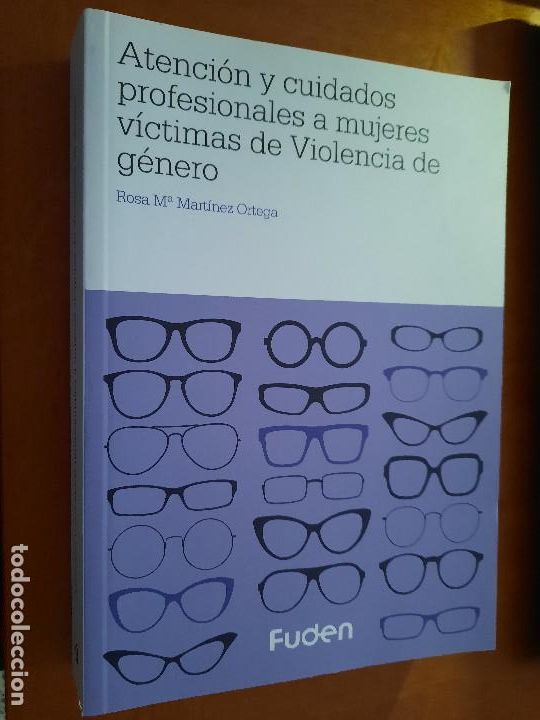 Libri di seconda mano: ATENCI&Oacute;N Y CUIDADOS PROFESIONALES A MUJERES V&Iacute;CTIMAS DE VIOLENCIA DE GENERO. ROSA M&ordf; MART&Iacute;NEZ