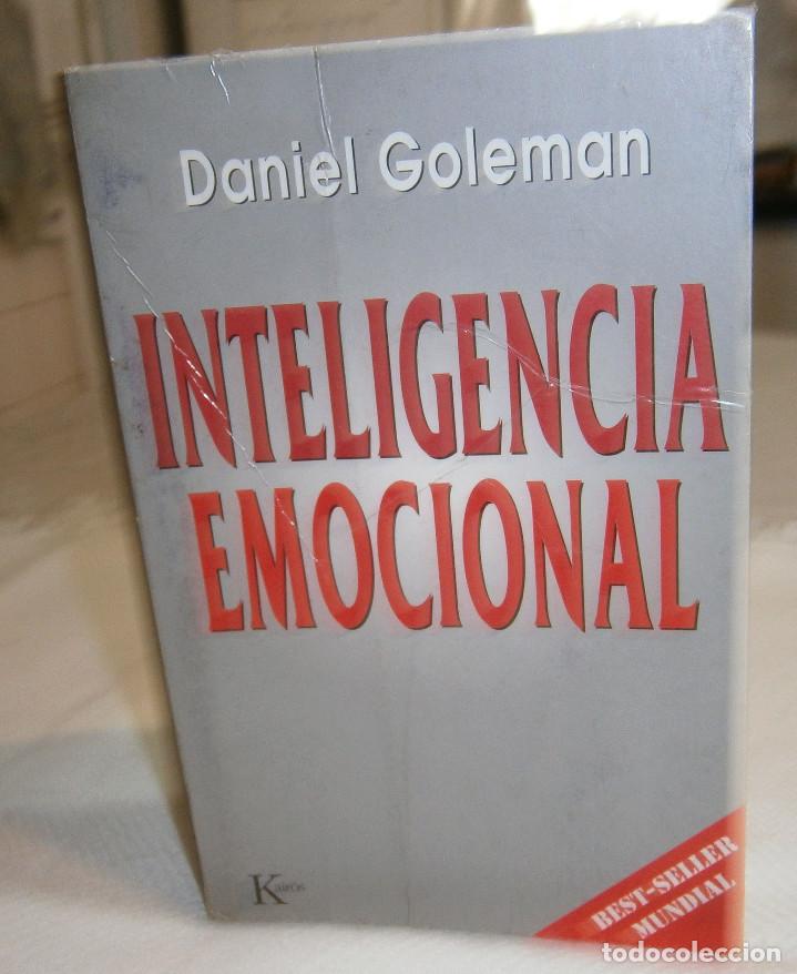 Libros de segunda mano: inteligencia emocional Daniel Goleman primera edicion 1996 - Foto 1