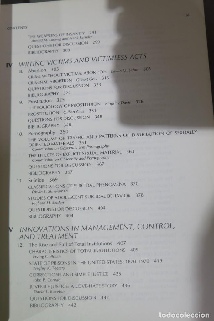 Libros de segunda mano: Deviance. Studies in Definition, Management, and Treatment - Foto 4