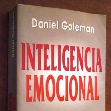 Libros de segunda mano: INTELIGENCIA EMOCIONAL POR DANIEL GOLEMAN DE ED. KAIRÓS EN BARCELONA 1997 15ª EDICIÓN. Lote 346979453