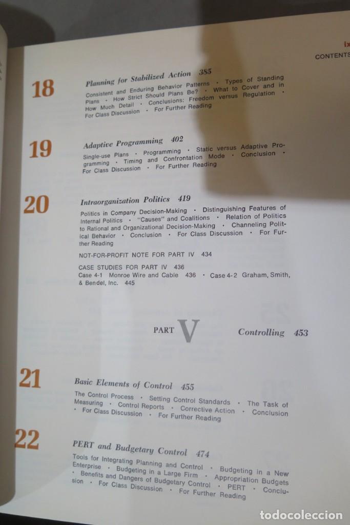 Libros de segunda mano: Process of Management. Concepts, Behavior, and Practice - Foto 4