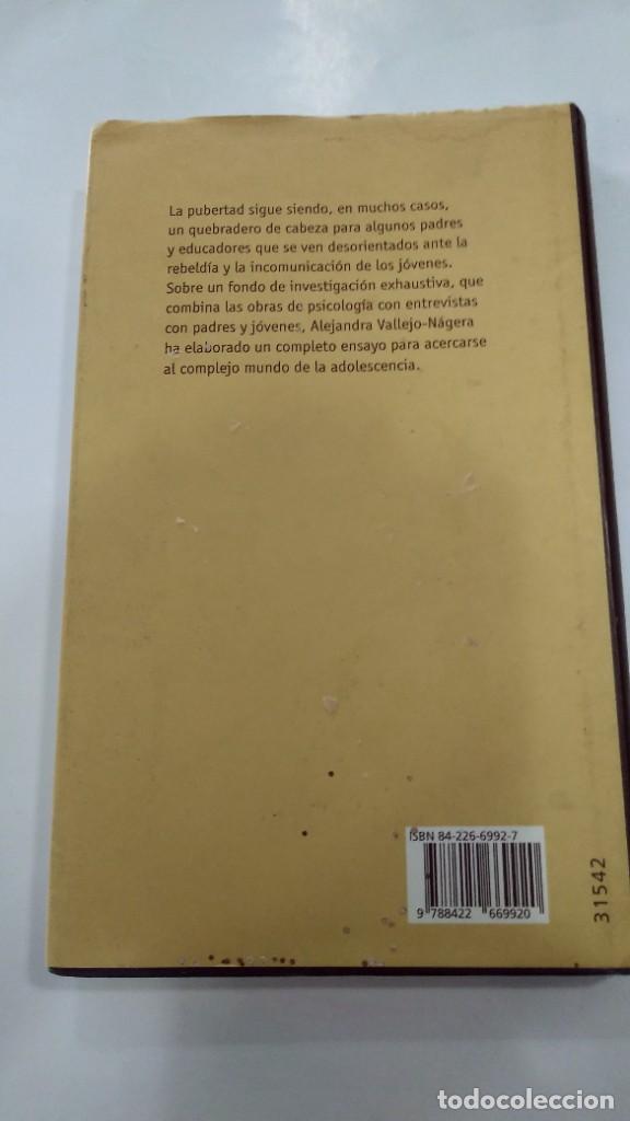 Libros de segunda mano: La edad del pavo Alejandra Vallejo-Nagera - Foto 2