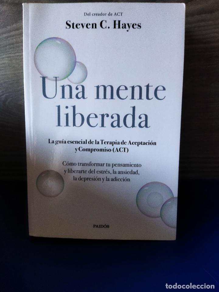 Libros de segunda mano: Una mente liberada - Foto 1