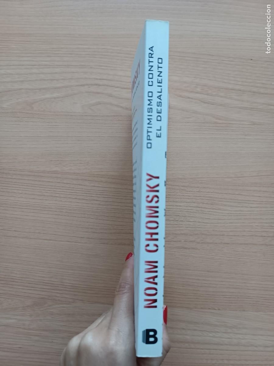Libros de segunda mano: Optimismo contra el desaliento - Noam Chomsky. - Foto 3