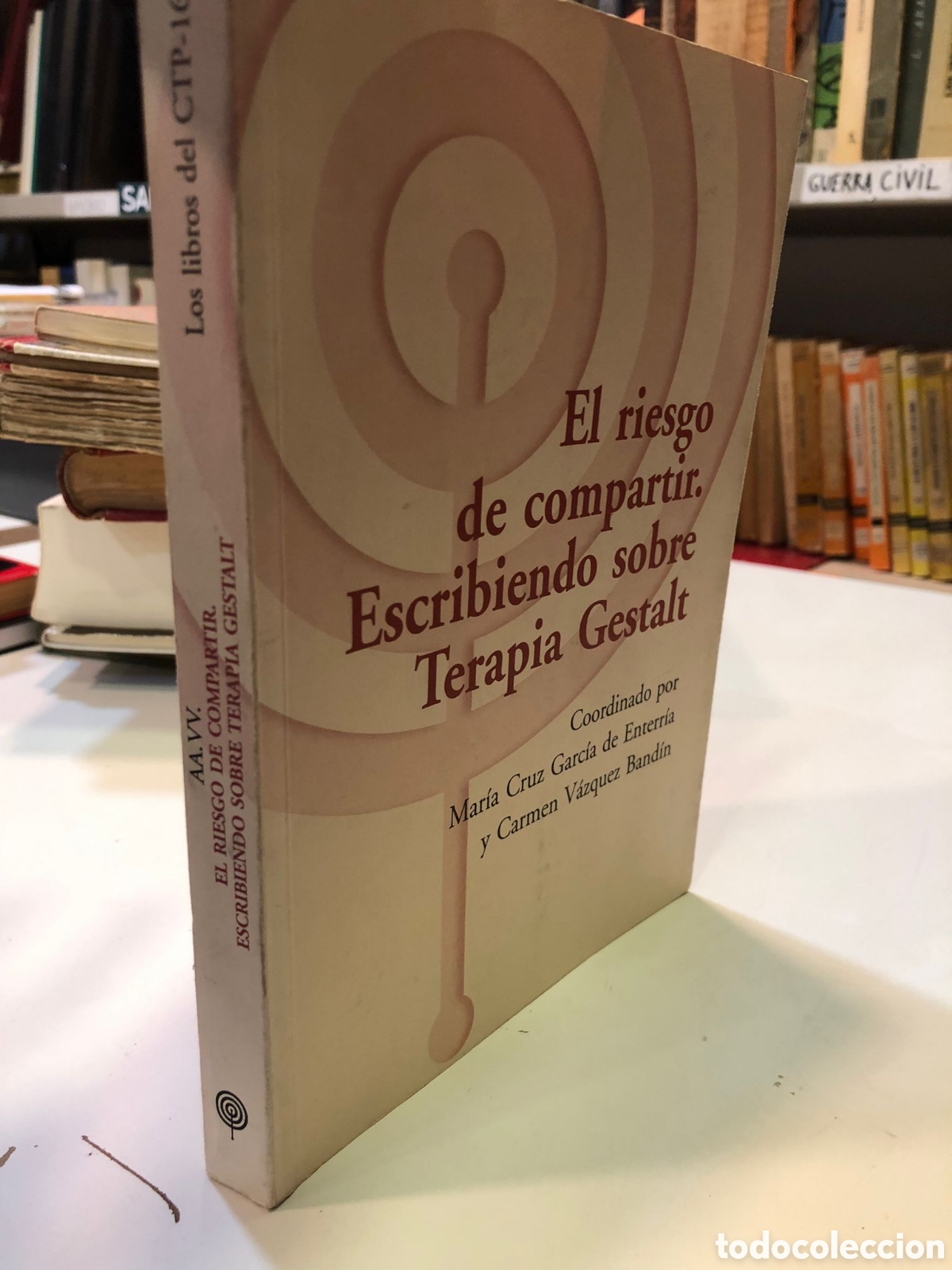 Libri di seconda mano: El riesgo de compartir. Escribiendo sobre Terapia Gestalt - G. de Enterr&iacute;a y V&aacute;zquez Band&iacute;n (Coords)