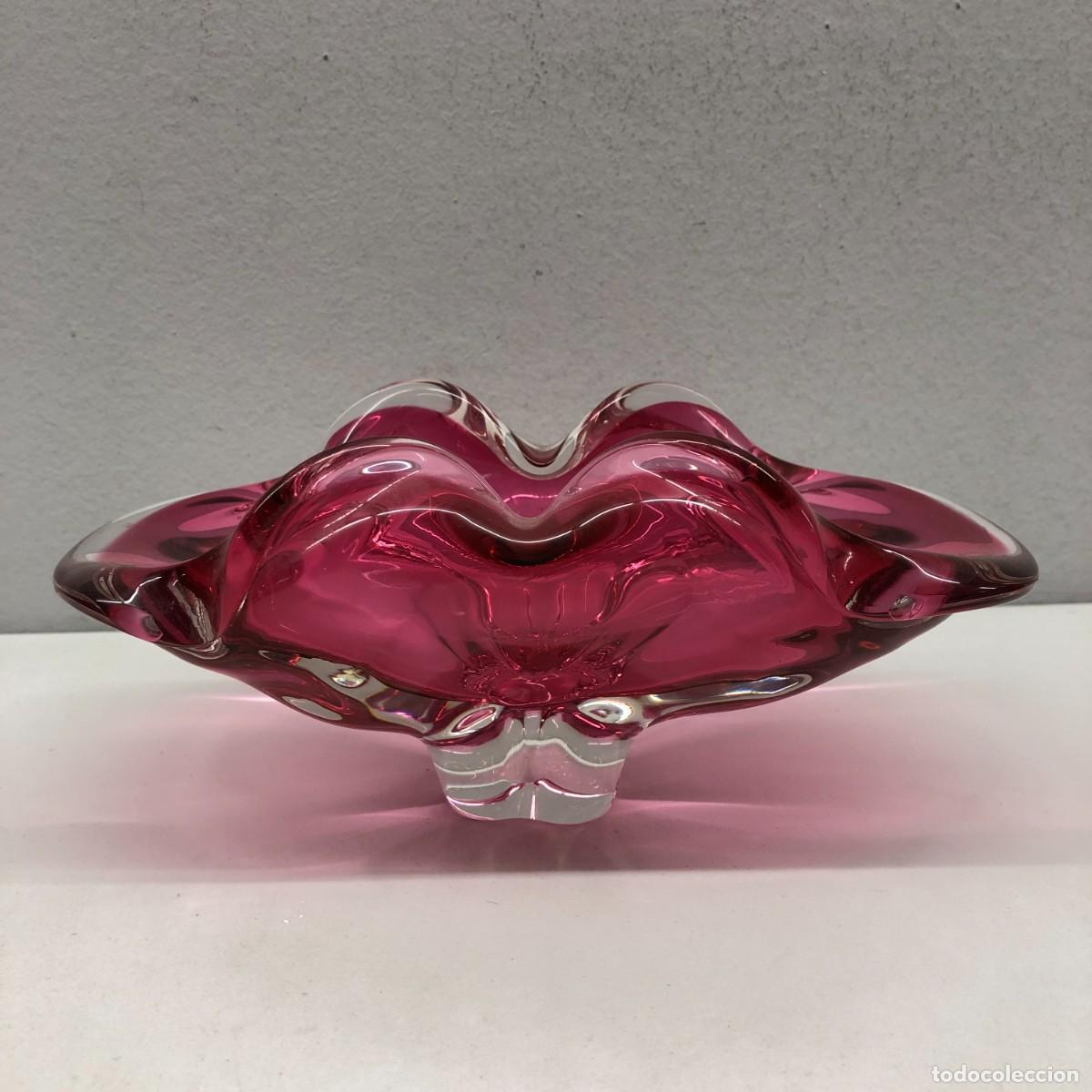 Libros de segunda mano: PRECIOSO CENTRO DE MESA - CRISTAL DE MURANO - COLOR ROSA - LAVIOS - DE DISE&Ntilde;O - 23 X 14 X 11 CM