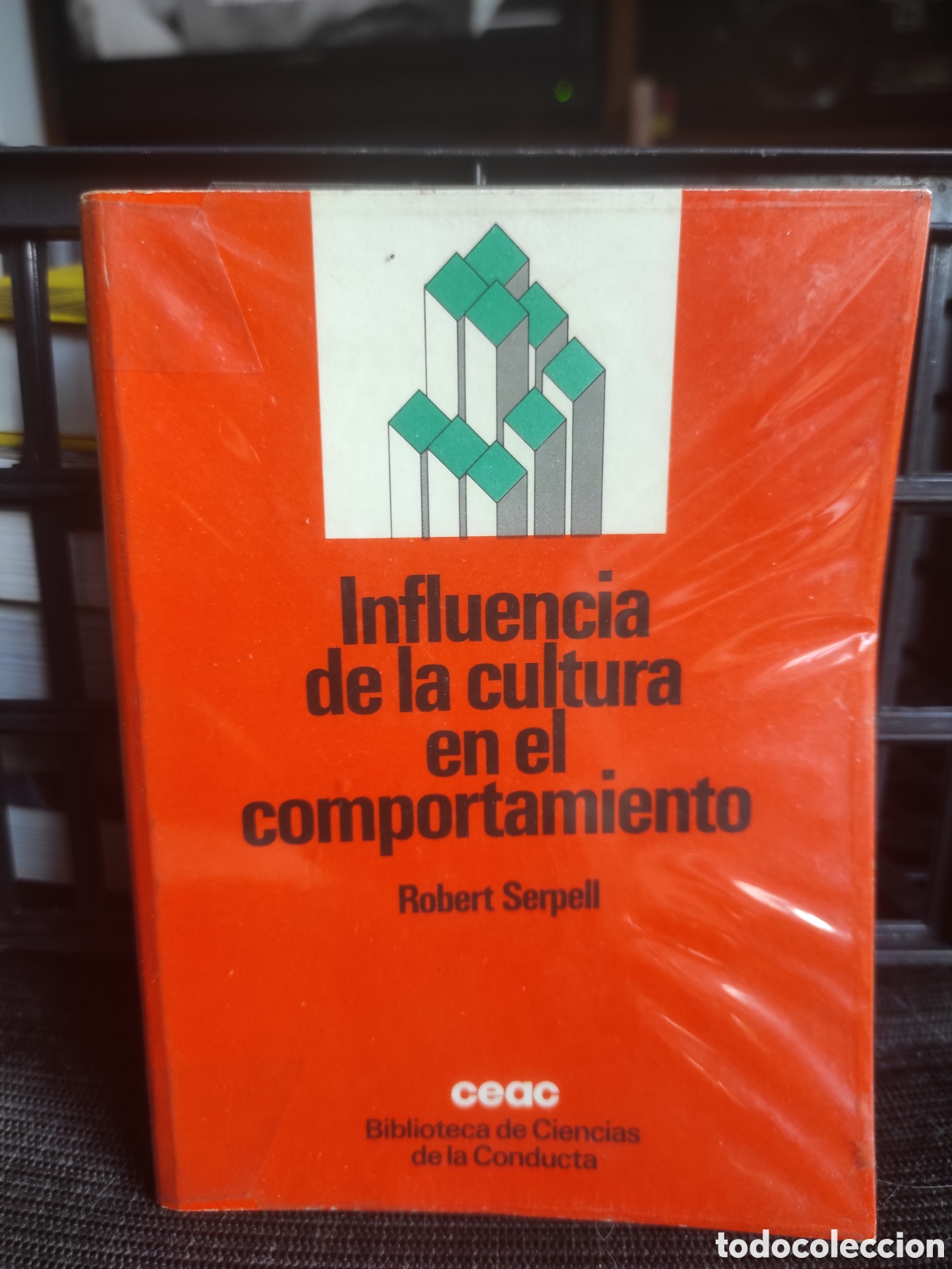Libros de segunda mano: Influencia de la cultura en el comportamiento - Serpell, Robert (PEDIDO MINIMO 10&euro;)