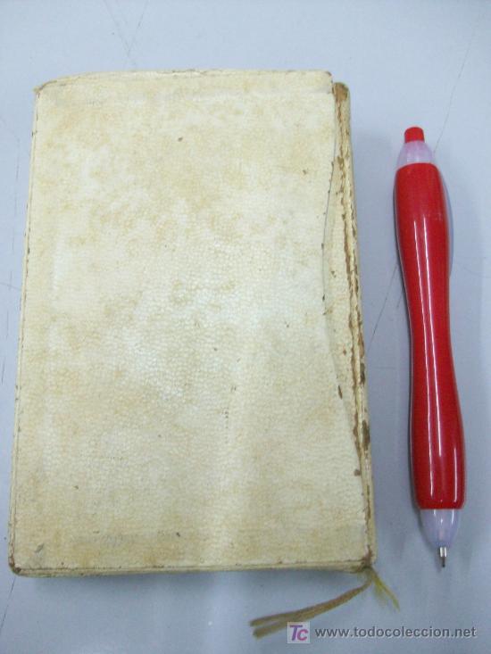 Libros de segunda mano: MISALITO REGINA - 1966 - Foto 1