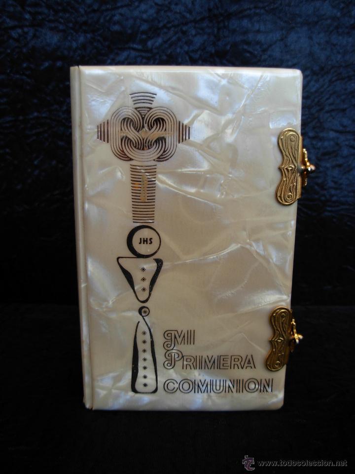 Libros de segunda mano: Misal primera comuni&oacute;n a&ntilde;o 1.973