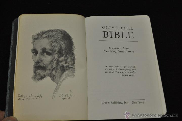 Libros de segunda mano: OLIVE PELL BIBLE - Crown Publishers, Inc. New York - BIBLIA RE10
