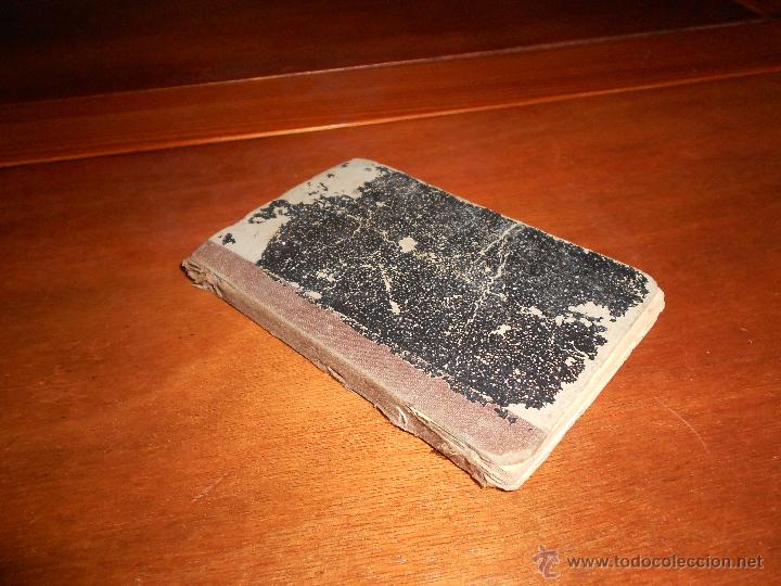 Libros de segunda mano: ANTIGUO LIBRO DE 1881 EL DEVOTO DEL SAGRADO CORAZ&Oacute;N DE JES&Uacute;S - Foto 1